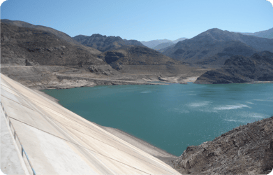 Cómo entender la crisis hídrica y su impacto en la industria eléctrica